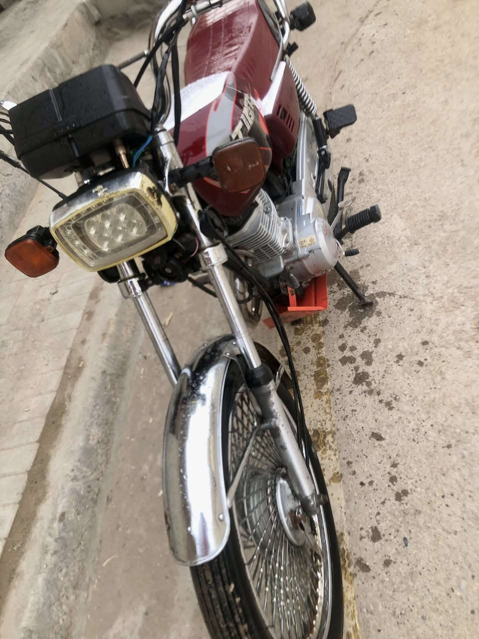 تايكر للبيع موديل 21كفاله عامه بعدهي بلاد شوفت عينكً بعد الحله من الصوره كهربائيات كله شغاله اوراق اصولي تايرات جدد اشاير يمنه يسره سعر 475ابو ل 400اعبر المنشور مكاني صويره ***********
