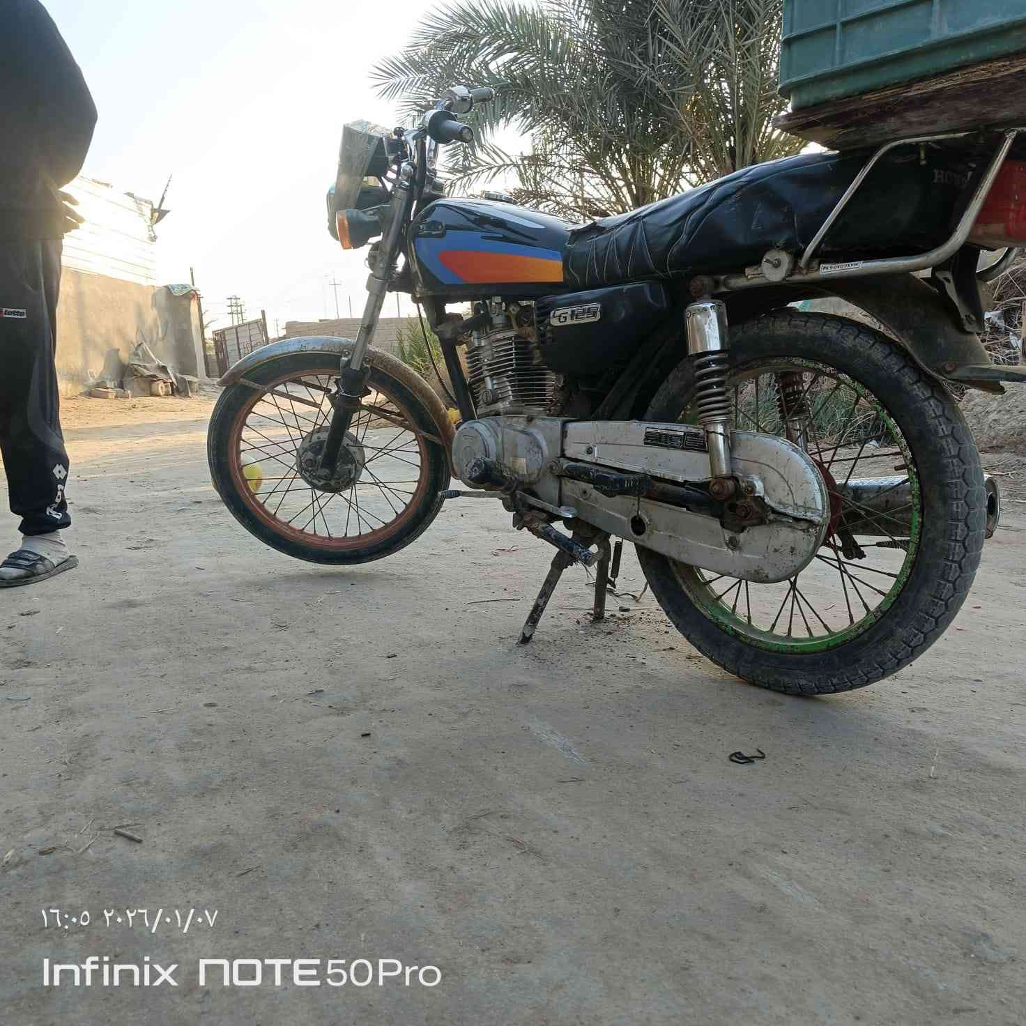 دراجه للبيع ادوات مكان بصره قضاء القرنه رقم الهاتف *********** 400 وبيها مجال
