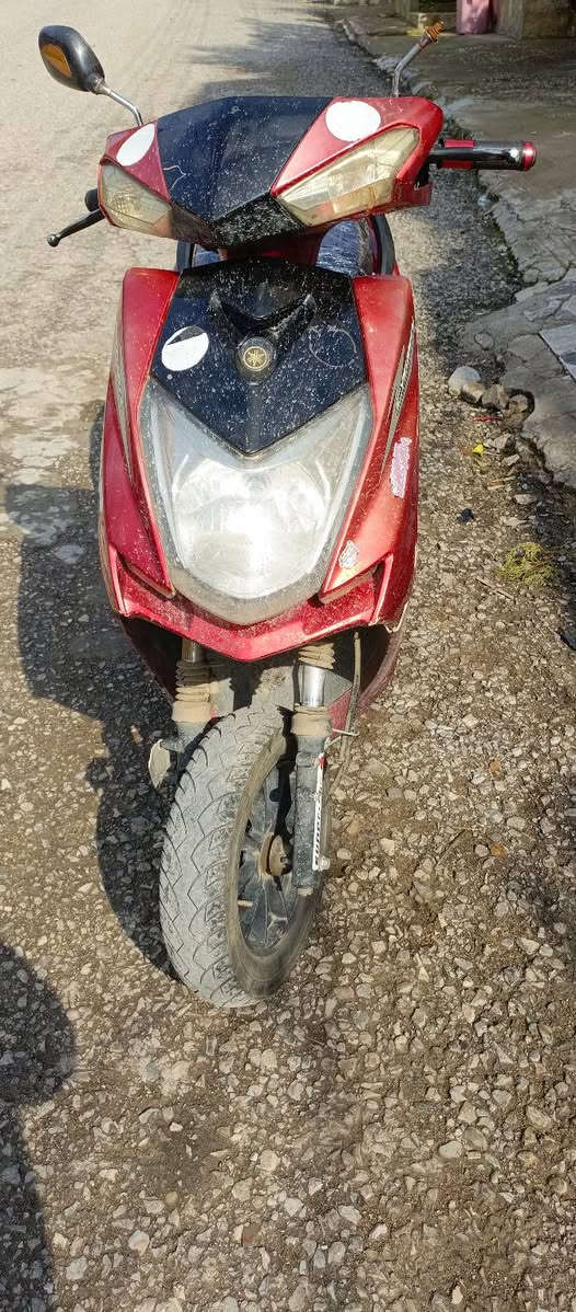 السلام عليكم دراجه شغاله كامله للبيع سلف كيلو متر عشائر كلش شغال عدا الهندر السعر 250 في مجال بسيط المراسل على الخاص او الاتصال على رقم،***********
