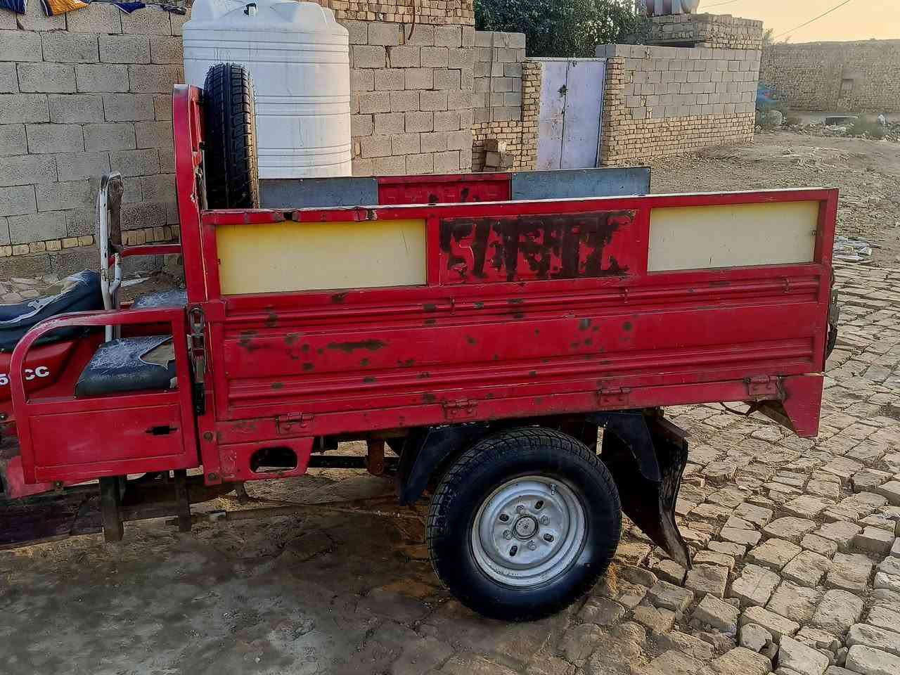 سلام عليكم ستوته سلطان موديل18 محرك امتيار تخم تاير حته اسبير سعر مليون و800وبيه مجال رقم الهاتف***********
