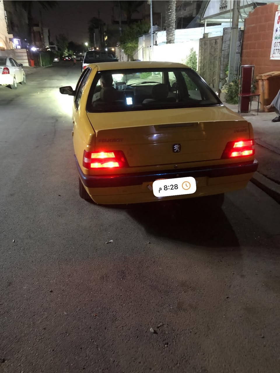 لبيع بيجو اكد موديل 2016 دشبول عالي رقم بغداد انكليزي هزة جديدة بسمي امصفر هيئة وغرمات 
مكينة كير اكلج مكفول تبريد تدفئة صدر خلفي جديد صدر امامي نص عمر ابريك عنابير خلفية جديدة وعنبار الرئيسي جديد السيارة جاهزه للشغل دوشمة عامة 
ماشية ٨٠ الف حقيقي 
السعر 51$وبيها مجال الي ميعجبه السعر لايكسر بيها السيارة جديدة بمعنى الكلمة 
مكان بغداد حي العامل 
للاتصال 
*********** سيد حيدر
