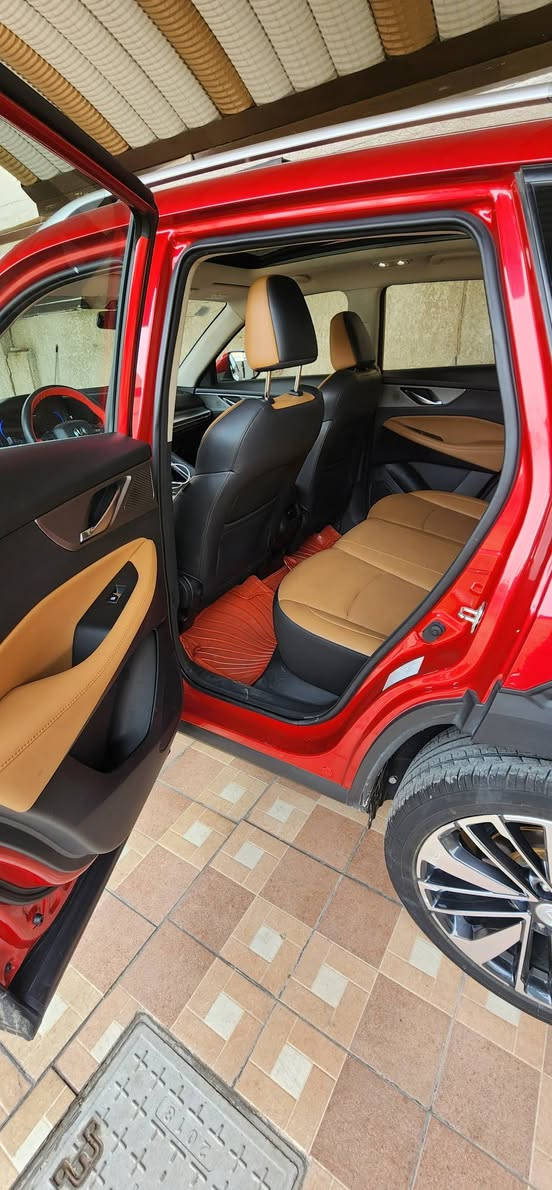 سلام عليكم.
شانجان cs35 plus 2024 للبيع
لون احمر داخل عسلي فول مواصفات 
بصمة دخول وتشغيل
بانوراما جام اوتو
مري شفط وهيترات
 حساس خلفي رادار امامي تحديد مسار
 كاميرا ٣٦٠ 
لايت زنون و led نهاري
محرك ١٤٠٠ توربو 
 كير كهربائي ٨ نمر ٣ انضمة قيادة 
ماشية ٢٩ الف كيلو بعدها بالضمان .
الداخل جلد
 كشن سايق كهرباء
 شاحن وايرلس
 شاشة كبيرة متصلة بيهة نضام الاندرويد اوتو والابل كار بلي
 هاندبريك بصمة 
وبيهة نظام مانع تصادم .
سيارة حلوة ونضيفة واستخدام مال بيت .
السعر ٢٢ مليون 
السيارة حرة تتحول بأسم المشتري
للاستفسار ***********
