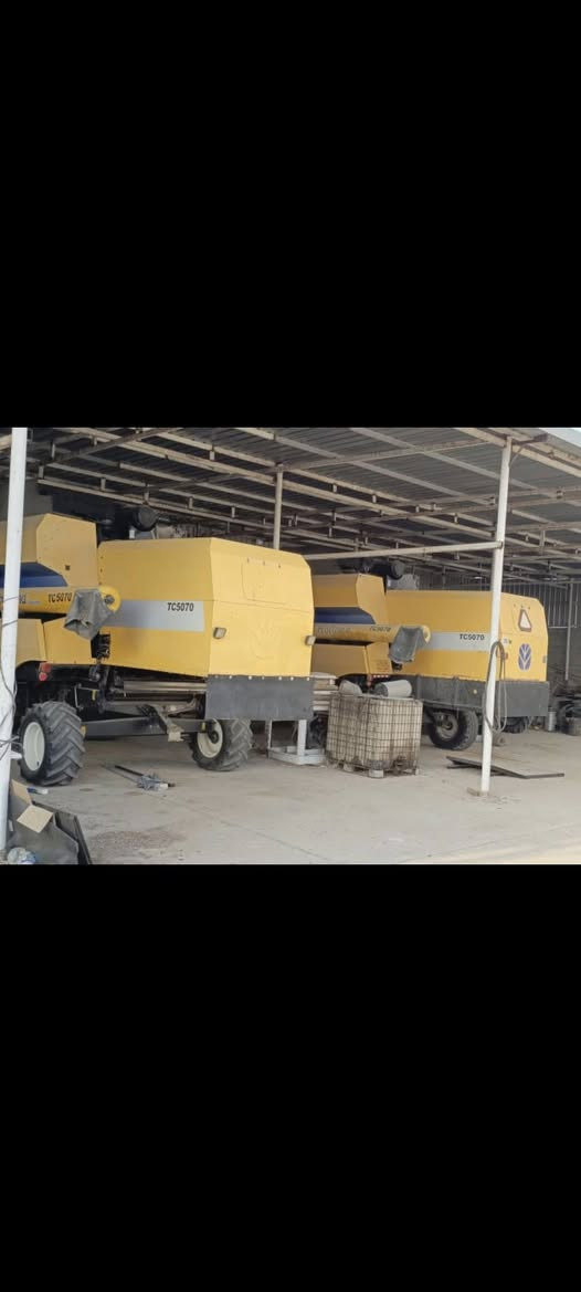 حاصدات نيو هولند للبيع حجم ٥۰۷۰ اوربي موديلات ۲۰۱۳ و ۲۰۱۲ رقم اربيل و سليمانية مكفول بدون لحيم و كسر مكان كركوك للاستفسار /۰۷٥۰۱۰۱٥۹۹۸ ٫ ۰۷۷۰۱۰۱٥۹۹۸
