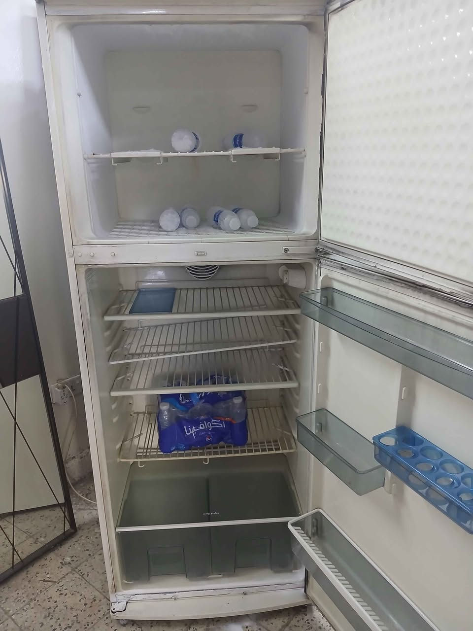 ثلاجه ايرانيه نظيفه جدا مداخله تصليح ارتفاع ١٨٠سم عرض ٧٠ عمق ٦٠ شرط الشغل بغداد كرخ رساله الاولى..


**إذا كنت صاحب هذا الإعلان وتريد حذفه لأي سبب، رجاءا أرسل رسالة إلى الدعم الفني**