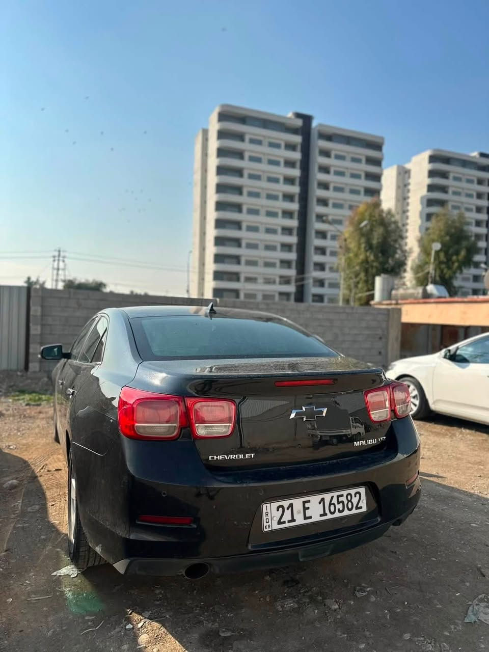 سلام عليكم اخوان
ماليبو 2013 LTZ خليجي شركة منصور فول ل فول بدون بصمه
مواصفات 
سلايت 
4 جام اوتو 
كشنات كهربائي 
كشن خزن 
بلوتوث 
شاشه قاصه 
لدات داخلي 
4 تايرات جديدة 
بطاريه جديد 
صدر جديد 
و بيها منضومه زنون 200$ شرط نهار 
كير و محرك و كهربائيات بشرط 
سنويه و هزة كلها جديد حتى 2031 
بيها كتاب تضليل باقي بي 10 اشهر 50/50
سيارة بيها 3 قطع امامي رش بدون ضربه بدون دواخل و ايرباك 
و بيها كارت شبر بهلال
مكان سيارة كركوك 
سعر سيارة 90 و بي مجال ل طيبين  

***********
