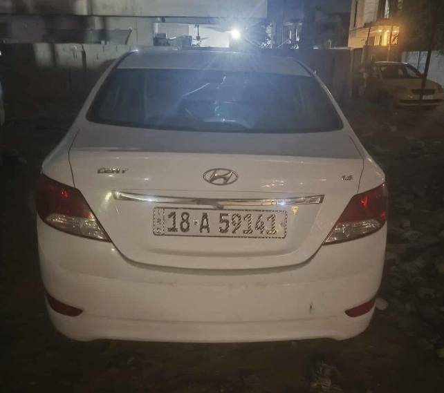 السلام عليكم اكسنت خليجي موديل ١٤ فول بيه صبغ نص جاملغ الأيمن الأمامي وطلقه بالقماره سعره ١٠٥ وبيه مجال قليل بابل شارع ٦٠ قرب جسر الطهمازيه موبايل ***********
