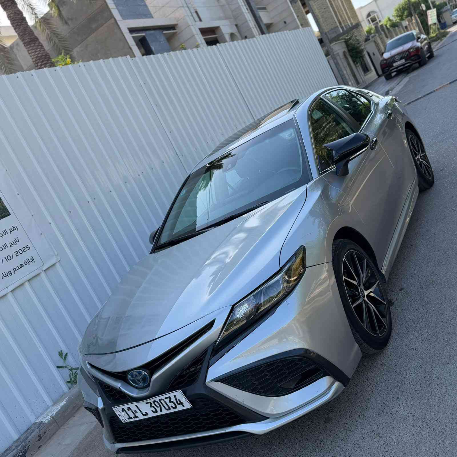 السلام عليكم
للبيع 
كامري هايبرد موديل 2022
بدون نقص 
رقم بغداد 
se فول 1/1
فتحه 
بصمه 
شاشه
حادثها بنيد صبغ +بوب 2 كلير من امريكا
سعر ب185 وبيها مجال 
الاتصال***********
مكان سيارة بغداد حي قادسية
