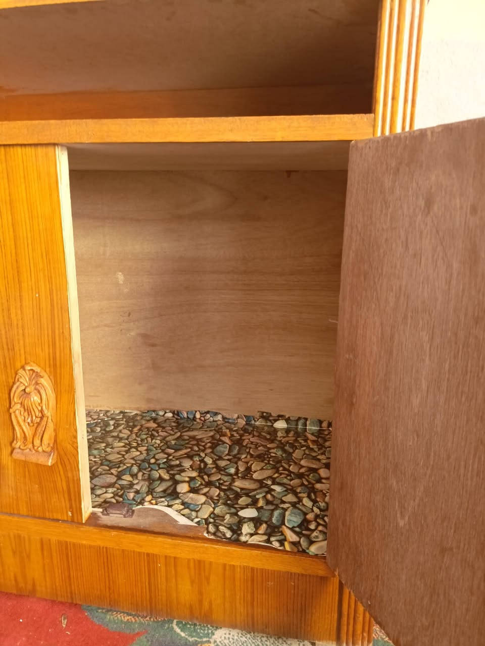 كومدي تسكام نجارة شرط النضافه قضاء القاسم ع لرقم ***********
