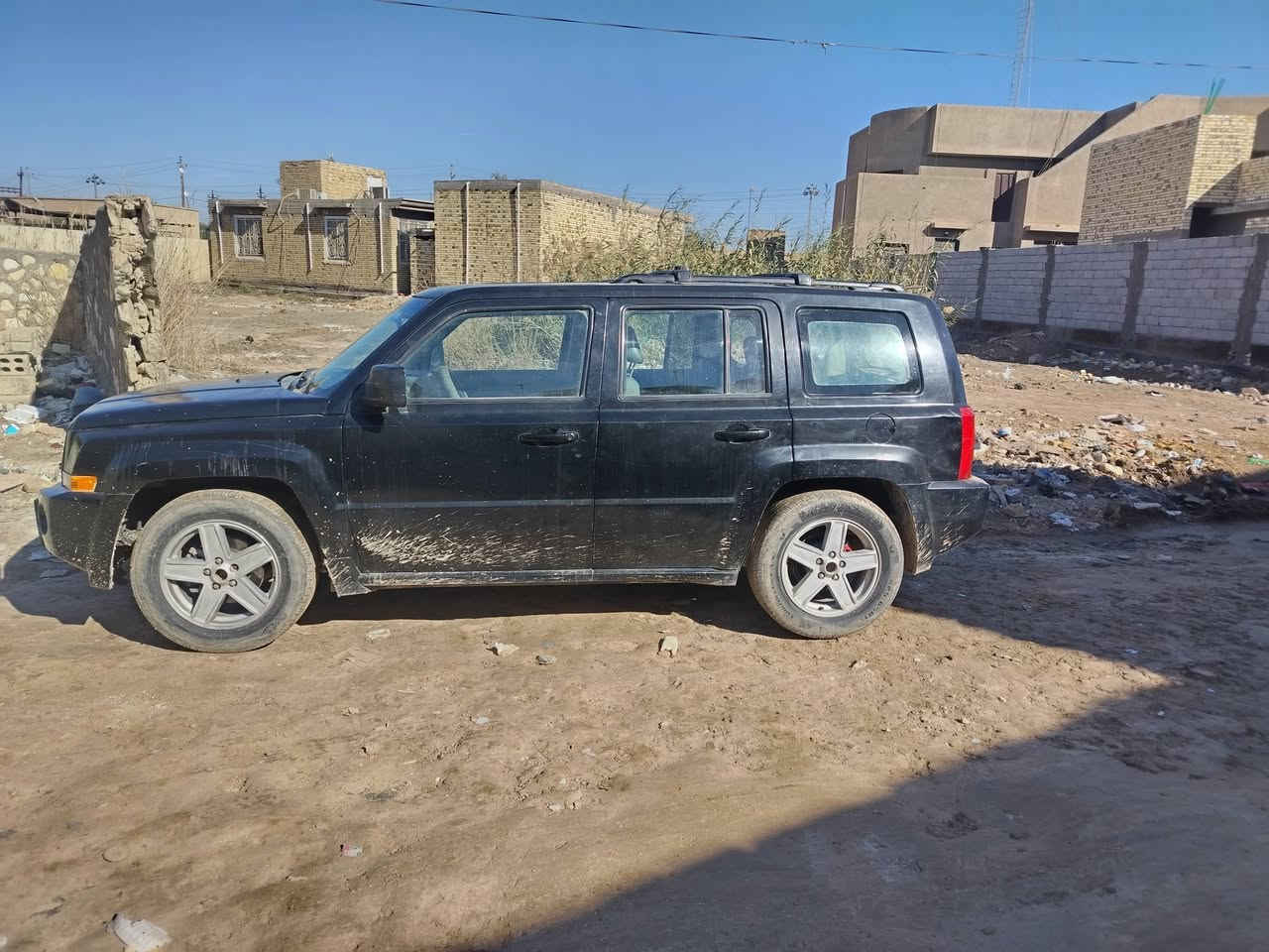 جيب باتريوت موديل 2007 للبيع السعر ٧٠ الاتصال على الرقم ***********
