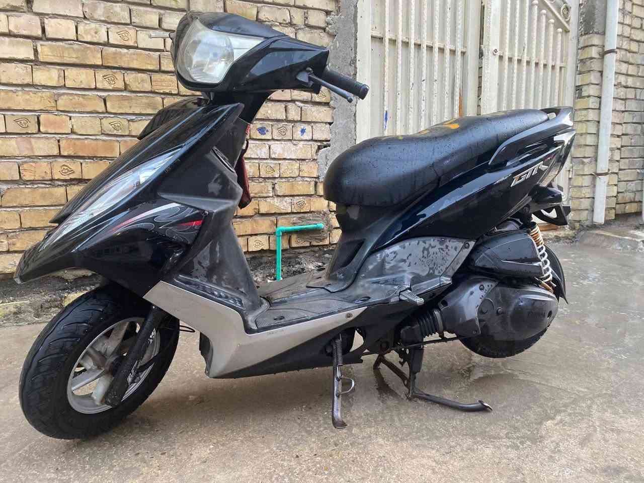 السلام عليكم شباب جي تي ار عداد الكتروني دراجه مال رمبه برغي ما مفتوح شاهد الله عليه الدراجه كلها بلادي السعر مليون وميه وبيها مجال مكاني الشعله قطاع السابع قرب كوكو مول  رقمي *********** متواجد على الفيس 🤍
