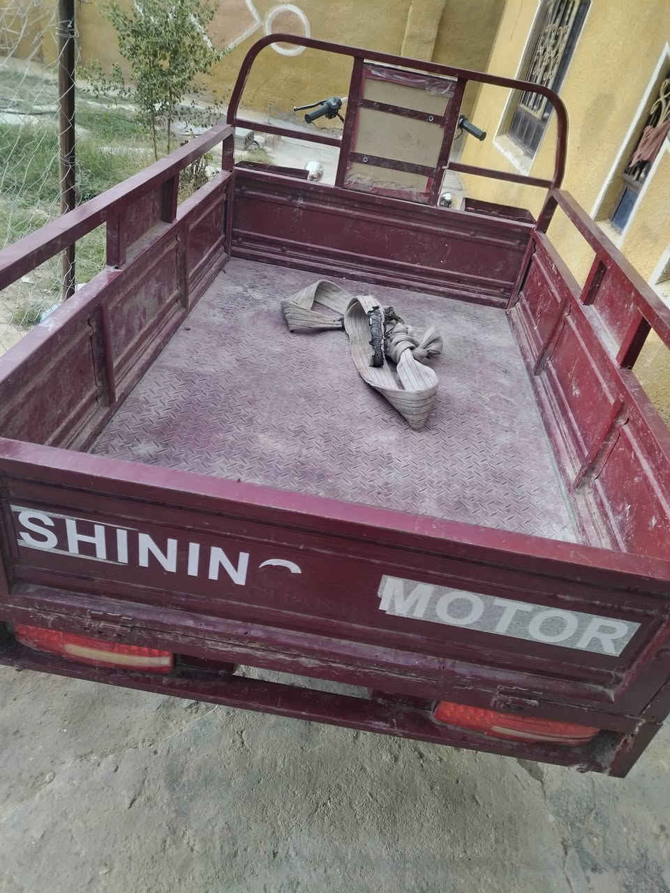 سلام عليكم ستوته 2015اوراق اصولي تعمير 25كله جديد وكله شغاله لايت سلف هورن دبل اشاير كله شغاله السعر 1700وبيه مجال موشراي لاتعبني مداور نفس اليوم المكان كربلاء الشريعه هاذه رقمي والشراي يخابر ويشلع عيوني ***********
