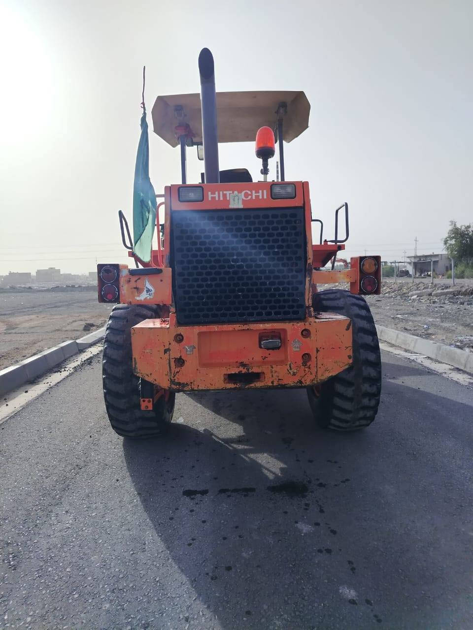 اسلام عليكم للبيع شفل هيتاشي حجم 60 محرك كير مكفول شرط كله عل بلادي محرك ازوزه 4سلندر سوبر جاهز للعمل شرط الشغل مامفتوح بيه برغي كفاله عامه رقم نجف باسمي سنويه لل 30 ستفسار ***********
