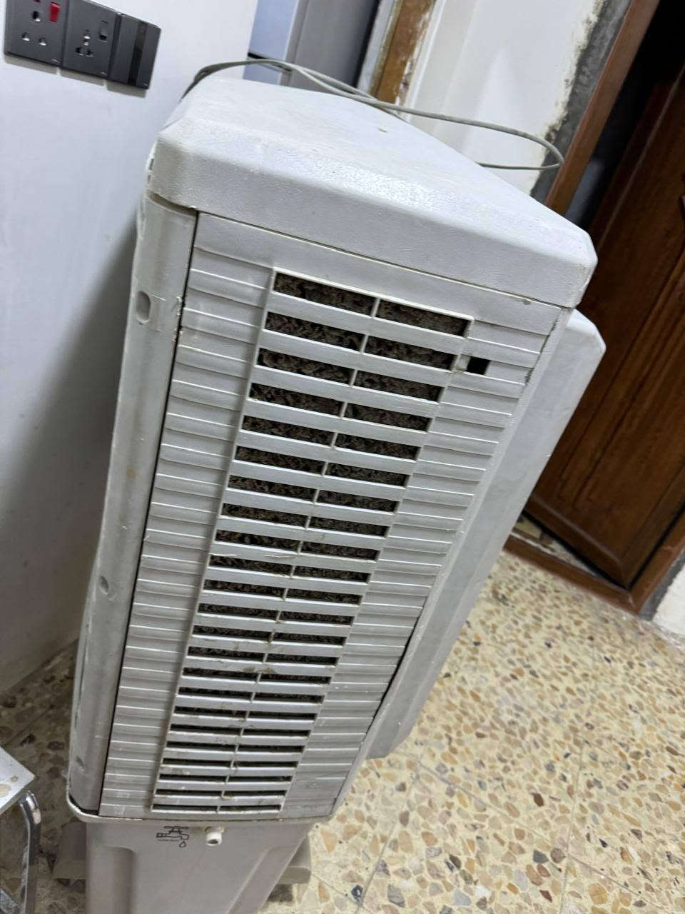 سلام عليكم كمفيره شغله هواء بارد ثلج كامله بدون ضرر  جبيره دبل المس تايرات مكاني حي الحر رقمي بي وتساب متواجد عله خط *********** السعر ١٠٠ بيه مجال قليل حك جيه
