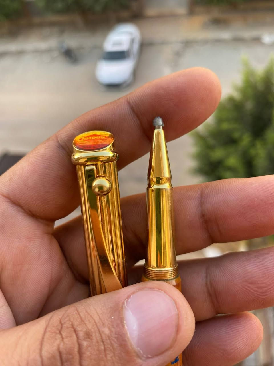 عدد اثنين قلم حبر جاف من ماركه بولبوينت انتاج قديم المهتم يتفضل واتس... ***********
