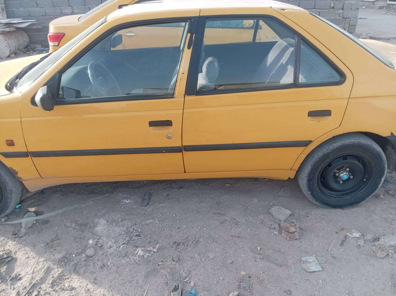 سلام عليكم شباب سياره بيجو روا مديل ٢٠٠٩ سياره حول كدامك بل صوره بعد حله من صوره سياره رقم ألماني ماندل راعية بس عندي  مستمسكات راعية لان ماعندي مجال اروع ادوره سعر (14) ورقة وبية مجال الطيبين مكان سيارة بغداد مدينة صدر هذه رقمي *********** تصل وتدلل تدري على واتساب مجود خير متواجد على الفيس
