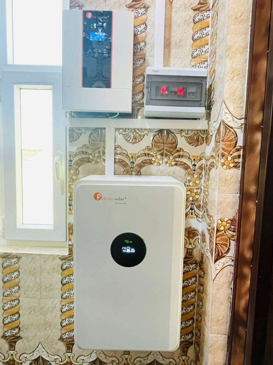 نعود إليكم من جديد بانطلاقة أقوى وبخدمات ترتقي لمستوى طموحاتكم 🌏
بعد فترة التوقف المؤقت، يسعدنا إعلامكم بأننا استأنفنا العمل رسميًا، وبدأنا صفحة جديدة مليئة بالجودة، الإتقان، والأسعار التي تناسب الجميع 💯
نوفر لكم:
🔹 منظومات طاقة شمسية حديثة بمعايير عالية
🔹 أسعار مريحة ومناسبة لكل الفئات
🔹 جودة مُجربة وتركيب احترافي
🔹 خدمة ما بعد البيع ودعم فني دائم
🔹 متابعة جميع التفاصيل والعروض عبر منصتنا الرسمية
نعدكم بأن تكون المرحلة القادمة مليئة بالتطوير والخدمات التي تليق بكم.
مع Electrical Light… اختر الطاقة النظيفة، واختر الراحة والاستقرار.
للاستفسار وطلب خدماتنا
***********
