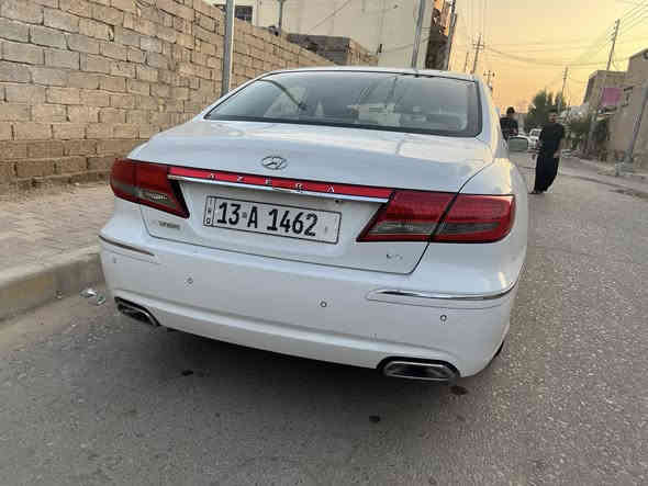 سلام عليكم سياره أزيره موديل 2011  رقمه بصره سياره  خليجي جديده بيه ضرر بس جاملغ امامي  مبدل باقي كفاله سونار موجود رقم  صاحب سياره 

‭0783 090 6849‬
