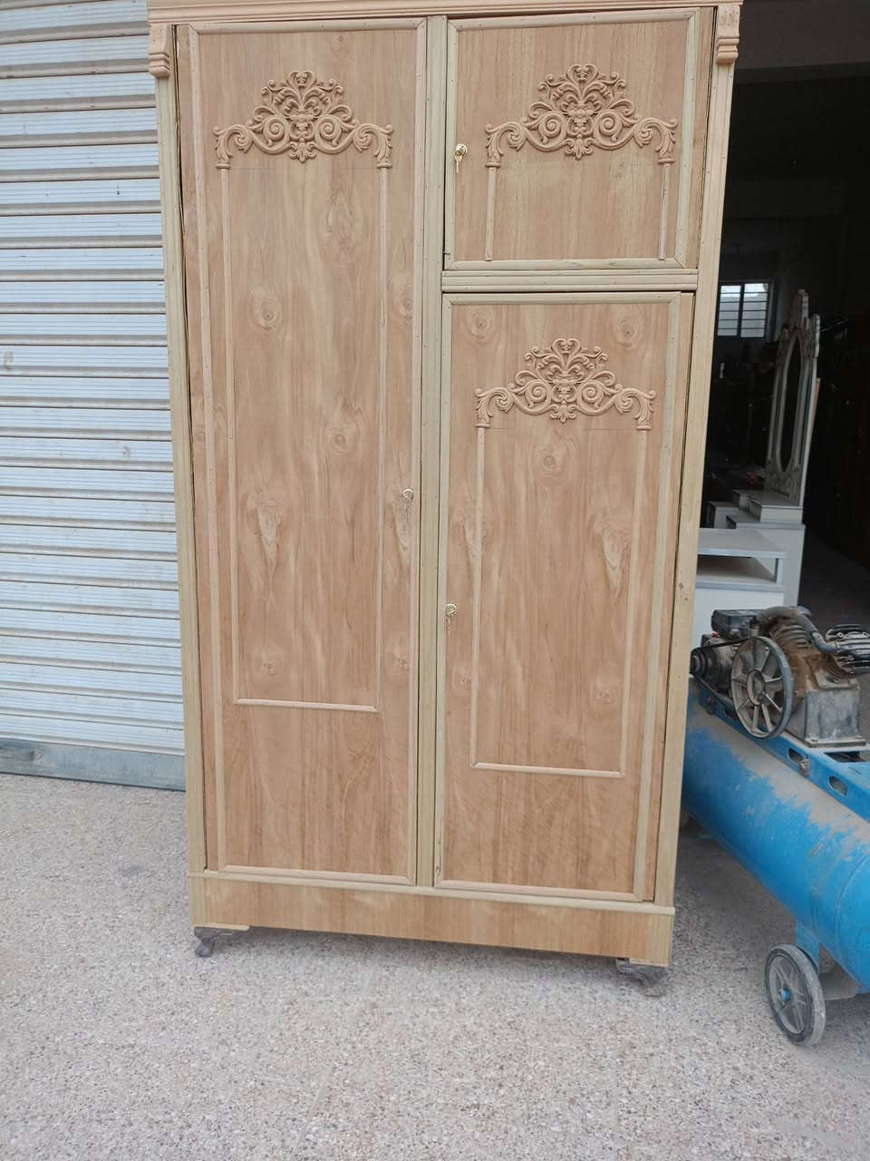 كنتور ابو ل 3 باب جديد السعر 225 الف كامل مع الصبغ والتلميع واليدات


**إذا كنت صاحب هذا الإعلان وتريد حذفه لأي سبب، رجاءا أرسل رسالة إلى الدعم الفني**