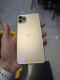 ايفون ١١ برو ماكس ذاكره ٢٥٦ بطاريه ٨٠ الجهاز فقط مبدل شاشه اصليه ابد م...