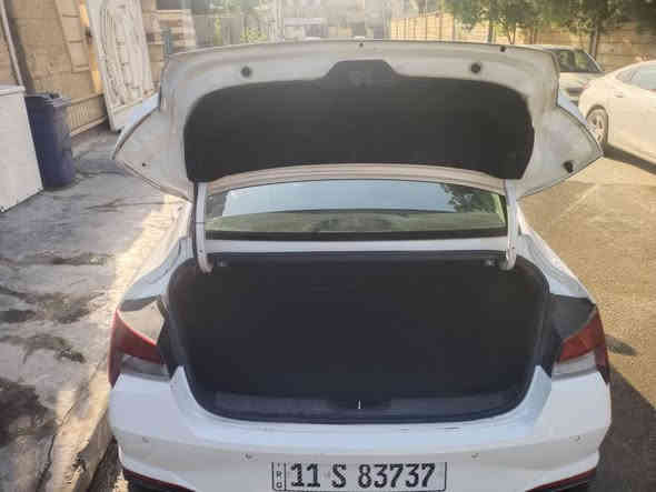 السلام عليكم 
للبيع او المراوس 
النترا موديل 2021 وارد كندي 
مكينه 2000 دوش مكفوله
كير مكفول
رقم بغداد الجديد باسمي 
هزه جديده
فول مواصفات عدا الجلد والكشنات مو كهرباء
تشغيل عن بعد
شاشه وكاميرا خلفيه
فتحه سلايت
3 انظمه قياده 
بصمه ابواب 
بصمه تشغيل
لد ترحيب باليدات
قياده ذاتيه
تحديد مسار
رادارات
تدفئه بالكشنات
مانع انزلاق
توقف ذاتي
حساسات امامي وخلفي
بيه صبغ جاملغ امامي وجاملغ خلفي والمسطره الخلفيه مال الصندوك والسونار موجود بالصور
ويل كب وتخم تاير جديد وباتري جديد
صدر امامي وخلفي جديد
السعر 152 ورقه وبيه مجال بسيط
مكاني بغداد الصليخ او الاعظميه
((***********)) بغداد
