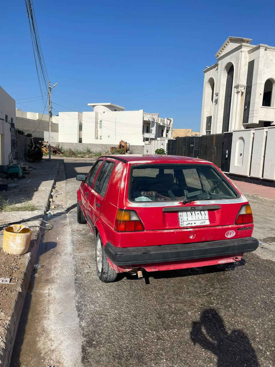 السلام عليكم
كولف موديل 91 
كير ومكينه كفاله 
الكشر مابي لاصبغ ولا بارد ولا ضربه 
السياره بيها نقوصات بسيطه 
تخم تايرات جديده 
باتري جديد
رقم أنبار مكانها الرمادي 
السعر 22 ورقه وبيها مجال بسيط 
‏***********
