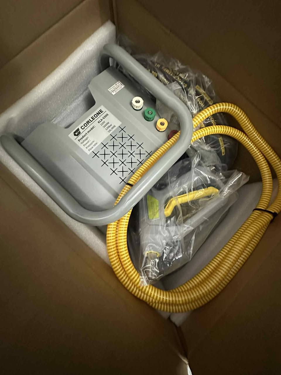 السلام عليكم
Corleone G500 2600w 120bar 
كورليون G500 جديدة غير مستعملة 
التواصل خاص


**إذا كنت صاحب هذا الإعلان وتريد حذفه لأي سبب، رجاءا أرسل رسالة إلى الدعم الفني**