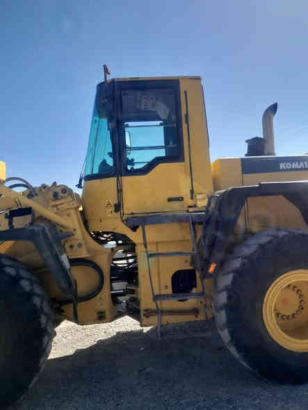 حجم 380
موديل 2001 
شرط كير ومحرك 
ع وضع الشركه برغي مافتوح بي شرط 
جكتات دفع كله شرط 
تبريد شرط 
رقم سليمانيه هزهه وسنويه 
2030 
مكاني صلاح الدين 
السعر 355 وبي مجال 
رقم الهاتف ***********
