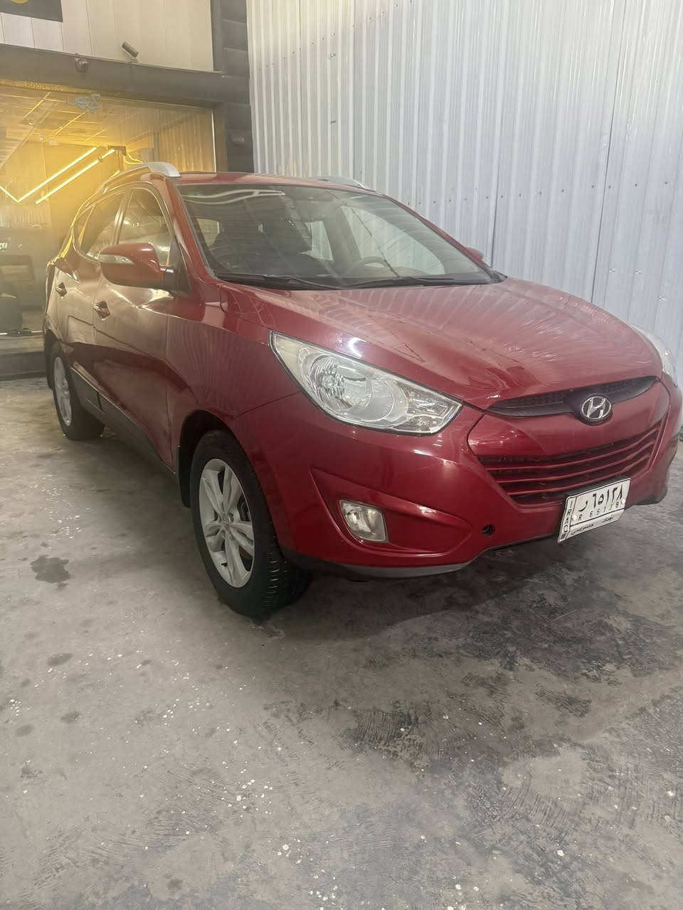 توسان خليجي 2014 كفاله عامه بدون صبغ بدون تبديل بارد قليل باب خلفي كير مكينه مكفول تبريد حداده جديده تخم تاير السعر 138 $ وبيه مجال قليل تفاصيل الاتصال على الرقم ***********
