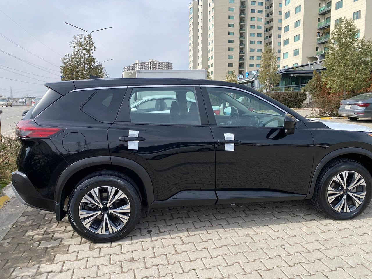 نيسان روج 2023 SV ‼️
السلام عليكم 
نيسان روج 2023 أمريكي
السعر// 155$ وقابل للتفاوض 💸
موصفات الSV معروفه 
حادثها موضح بالصور بنيد وجاملغ بدون ايرباك ودواخل بشرط
 مكينة 3 بستم تيربو مامفتوح 
مكاني سليمانية 
تواصل// *********** + واتساب 
      🌹  ***********  🌹
