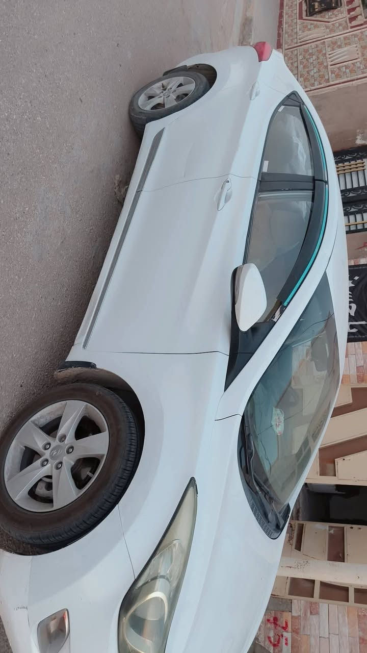 ٢٠١٤
محرك١٦٠٠
النترا رقم أربيل سنوية ورقام جدد تحويل أو وكالة مابيها ضربة بس شوية من داير خياس بسيط وراشينه وتكحيل بسيط
مكان السيارة ديوانية السعر 100$
***********
