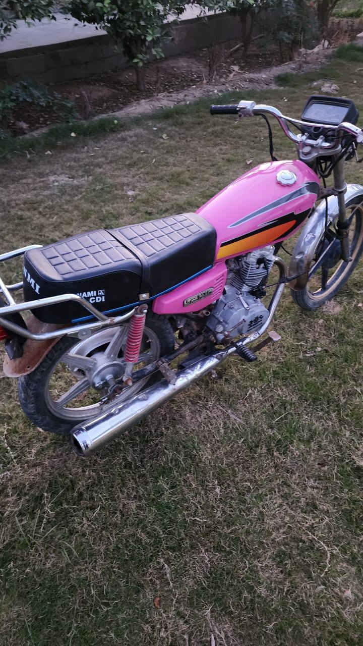 دراجه للبيع ورشه نهارك 125 خير من الله كفاله عامه السعر 375 بها مجال الشراي مكاني ناحيه الرشيد يوسفيه 
استفسار ***********
