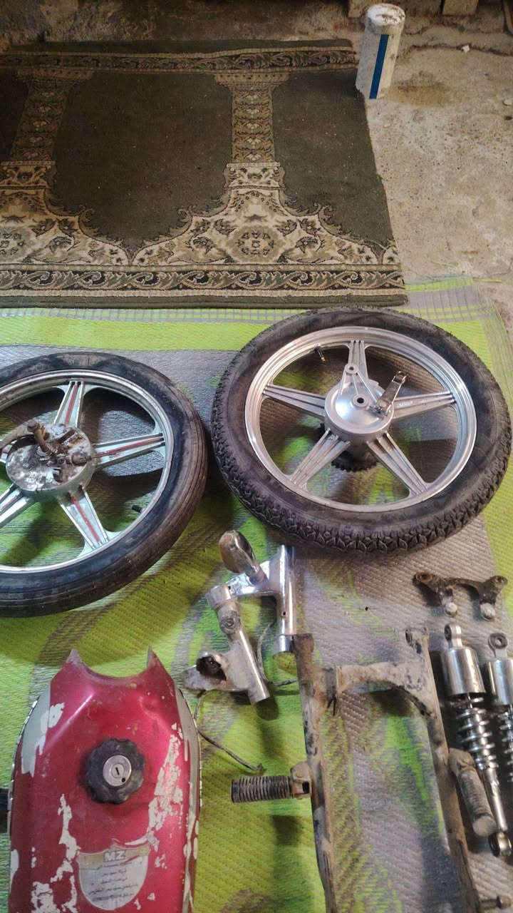 اغراض مال دراجه ايراني للبيع سعر اللي يريدهن


**إذا كنت صاحب هذا الإعلان وتريد حذفه لأي سبب، رجاءا أرسل رسالة إلى الدعم الفني**