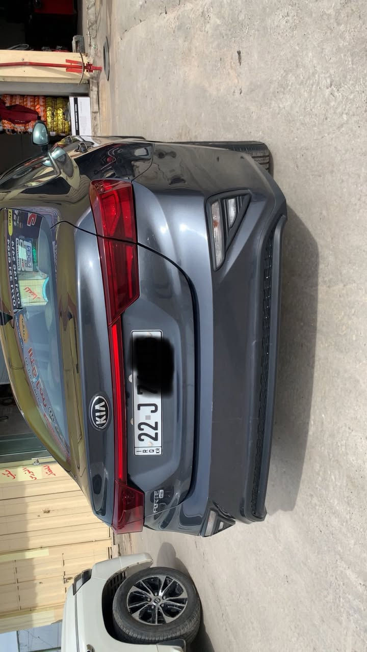 السلام عليكم
كيا فورتي امريكي موديل 2021 

محرك 20 دوش
 
 رقم اربيل الجديد باسمي

المواصفات 

شاشه كبيره كامره خلفيه 

تحكمات ستيرن 

كروز سرعه 

شاشه اعطال 

رادار امامي و مانع تصادم و اوتو بريك 

ثلاث انظمه قياده سمات نورمل سبورت 

الضرر 

بوند و جاملغ امامي يمين 

و قطه كلير 

بدون دواخل 

السياره كير محرك بشرط برغي ما مفتوح بيها 

السياره ماشيه 53 الف

 

السعر

 131 وبيها مجال 

للاستفسار 

***********

***********
