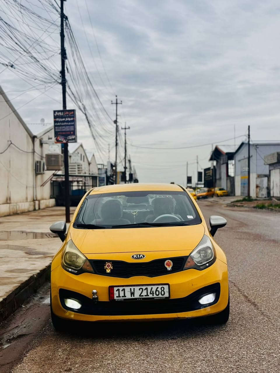 السلام عليكم 
كيا ريو 2015 💪
سيارة جديده وجاهزه 
كير محرك طخم جديد 
تبريد تدفئة شغال 
باسمي تحول ثاني يوم 
رقم جديد مصفرة هيئة
ضرر بابين سكن فقط 
بجم وصندوق كبس 
سيارة جاهزة على اخر حباية دك سلف وتتوكل على الله 
السعر 98 وبيها مجال 
***********
***********
العنوان الموصل الأيسر
