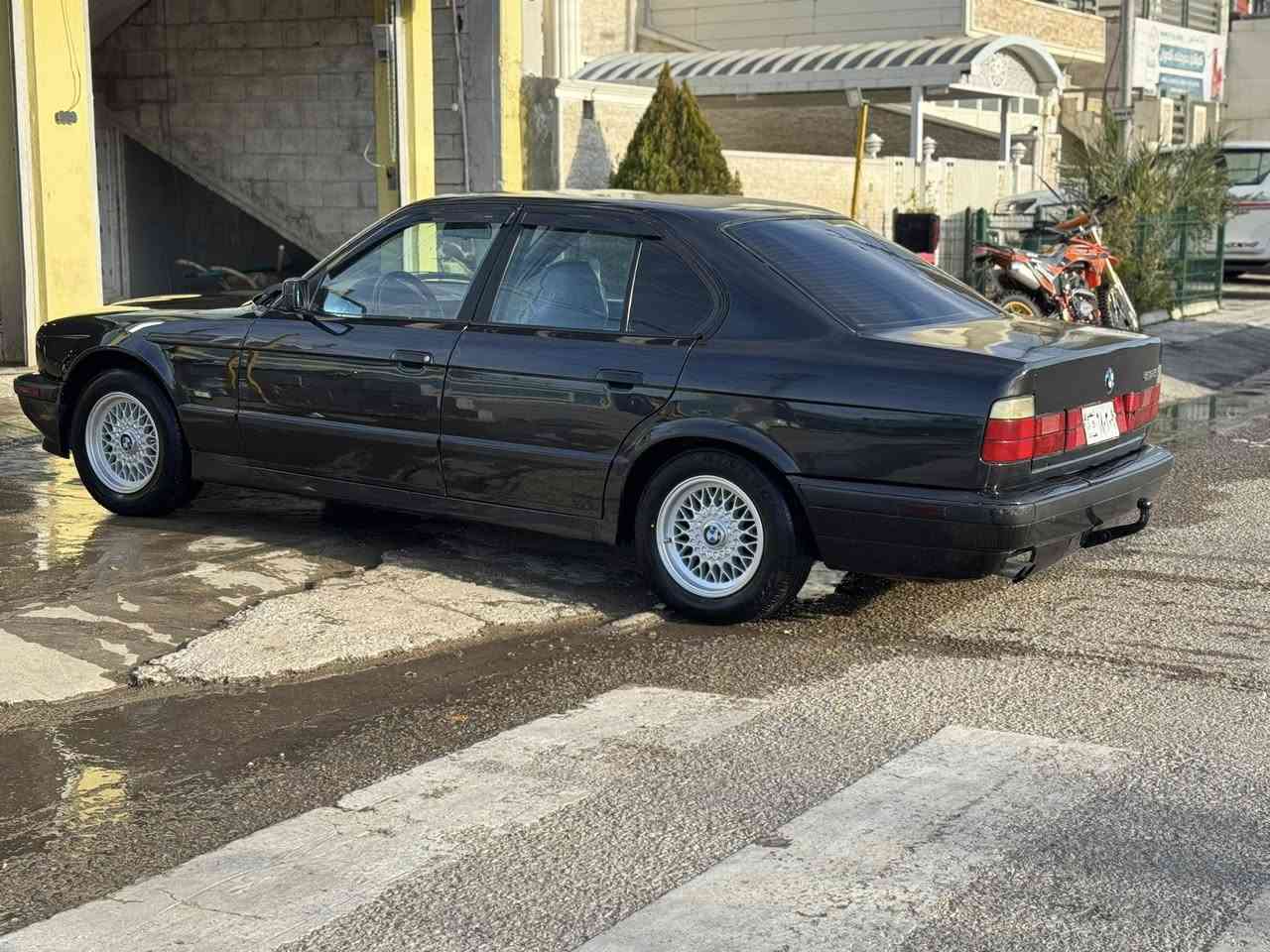 سڵاو بێئێم 525تۆ ماتی کمۆدێل 1992کامل کراوە بە95ئاڕمی پلاستی کی هەولێر ئاڕمو ئەوە لیاتو موسو بڕاوەی بەشەرت  پێشپان جام کارە با ناو فۆرمی کادەبڵ ئێرباگ دەبڵ جەگ مەج شەشکەلە  سوکان فۆلیۆم  گێڕو مەکی نی بەشرت کارە بای هەموگیانی ئیشە کا تازە پێشو دوای داگی راوە تەبرید ساردو گەرمی مەزبوت  دەعخو لێدراوی نیە سەیارە کە دەرو ناوی لۆکە 
نرخ 55گەڵاو مەعامەلە گەر موشتەرینیت سەری خۆتو منیش مەیەشێنە 
ژم*********** واتسئەپو فای بەری شی لەسەرە 
شوێنزشارەزور هەڵەبجەی تازە
