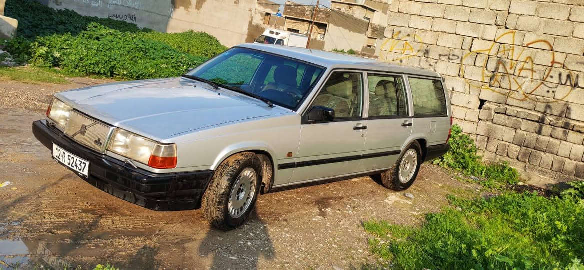 سلام عليكم
فولفو 940 ستيشن 

الكير أوتو 

محرك بلادي كير بلادي 

تبريد شغال ثلج 

صبغ بلادي 

سياره بلاديه ماله بيت

سعر 70 
مكانها موصل الايمن

***********
