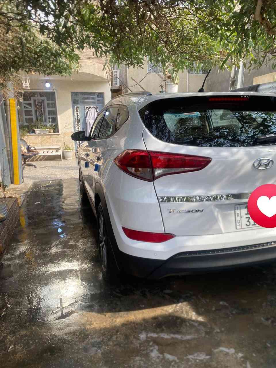 السلام عليكم توسان  وارد خليجي2017مكفوله عدا جاملغ بي بارد ماشية 78تخم تاير جديد سعر 175بيهامجال قليل  مري شفط حساس خلفي سيارة جديدة جدا شكل 20رقم هاتفم ***********
