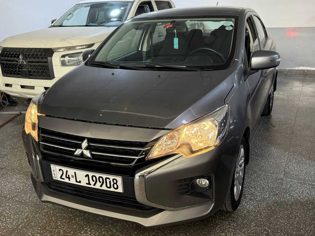 Mitsubishi attrage g4-2022
-----------------------------
السعر : ١٠٤$ورقة
الموقع السيارة : دهوك (اتريد تحويل وكالة بنفس اليوم)
لوحة السيارة : دهوك
الرقم الهاتف : ***********
***********
-----------------------------
الملاحظات:( رقم سنوي وهزة كلها جديد )
——————
السيارة وارد خليجي كفالة عامة وماشية ٧٠ km
——————
الموصفات:-
-محرك 3سلندر حجم 1200 نظام ايكو وكلش سريعة
-كير اوتو ونظام سبورت و صعود
-تحكم ستيرين وحاكية  بلوتوث و usb
-شاشة ايباد وكاميرة حساس خلفي
-ويل كب بلادي مال شركة 
-نظام abs ومانع انزلاق
-مرايات اوتو و4جامات اوتو 
-تبريد ثلج 
-طخم اطارات جديدة 
-السيارة جاهزة وماتصرف عليها دينار واحد وكلش اقتصادية سريعة مشالله - للبيع
-----------------------------
