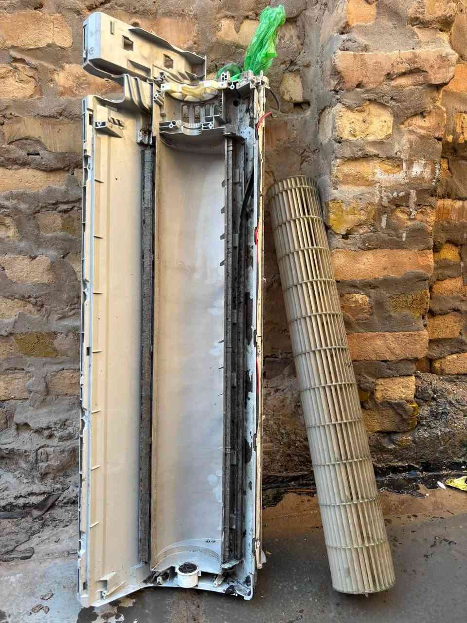 ورشة المهندس لنصب وصيانة وتنظيف السبالت كافة صيانة موقعية *********** داخل الحرية
