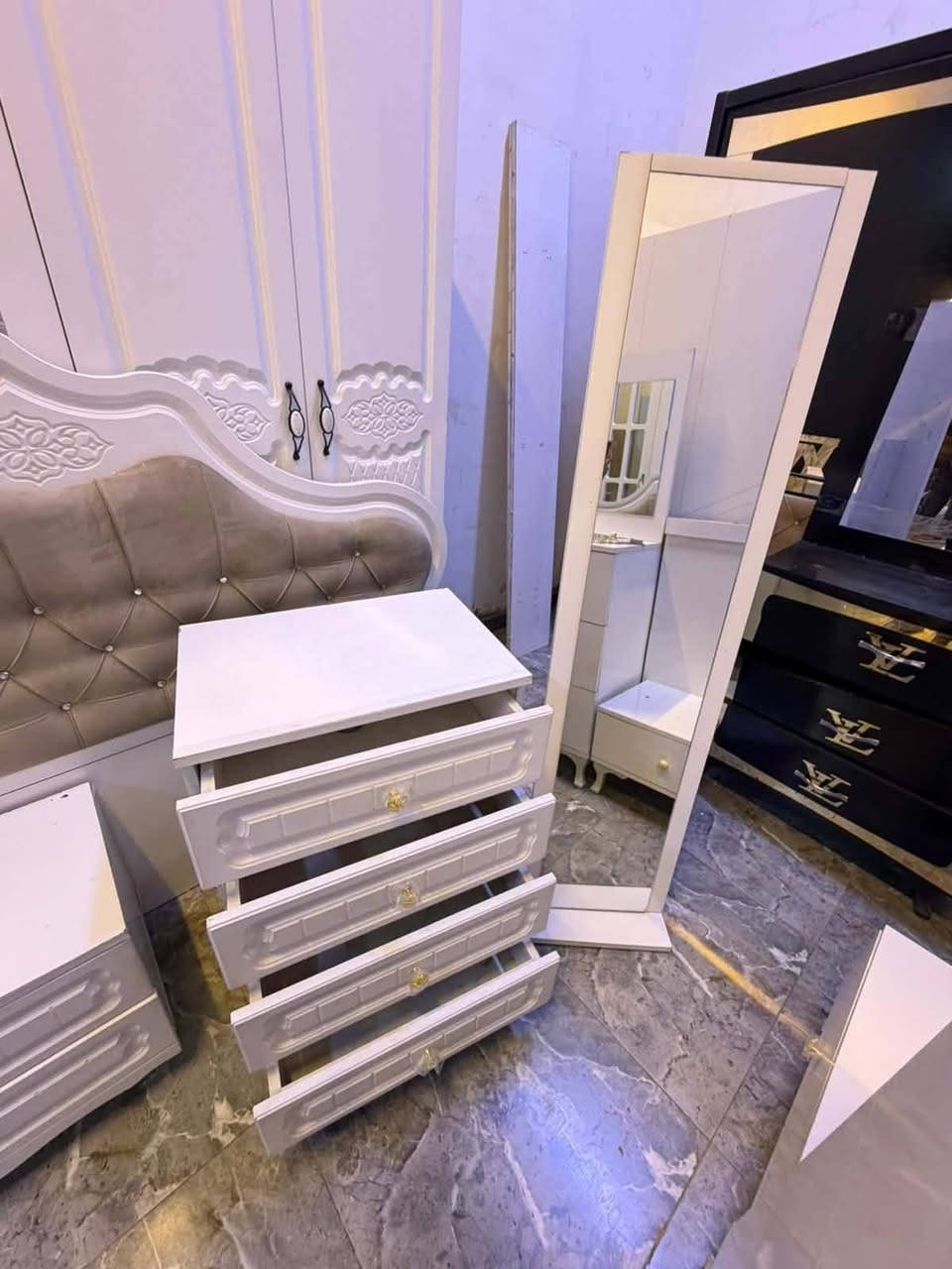 غرف نوم كانتري وبانسب الاسعار 💋
#انسب_الاسعار


**إذا كنت صاحب هذا الإعلان وتريد حذفه لأي سبب، رجاءا أرسل رسالة إلى الدعم الفني**