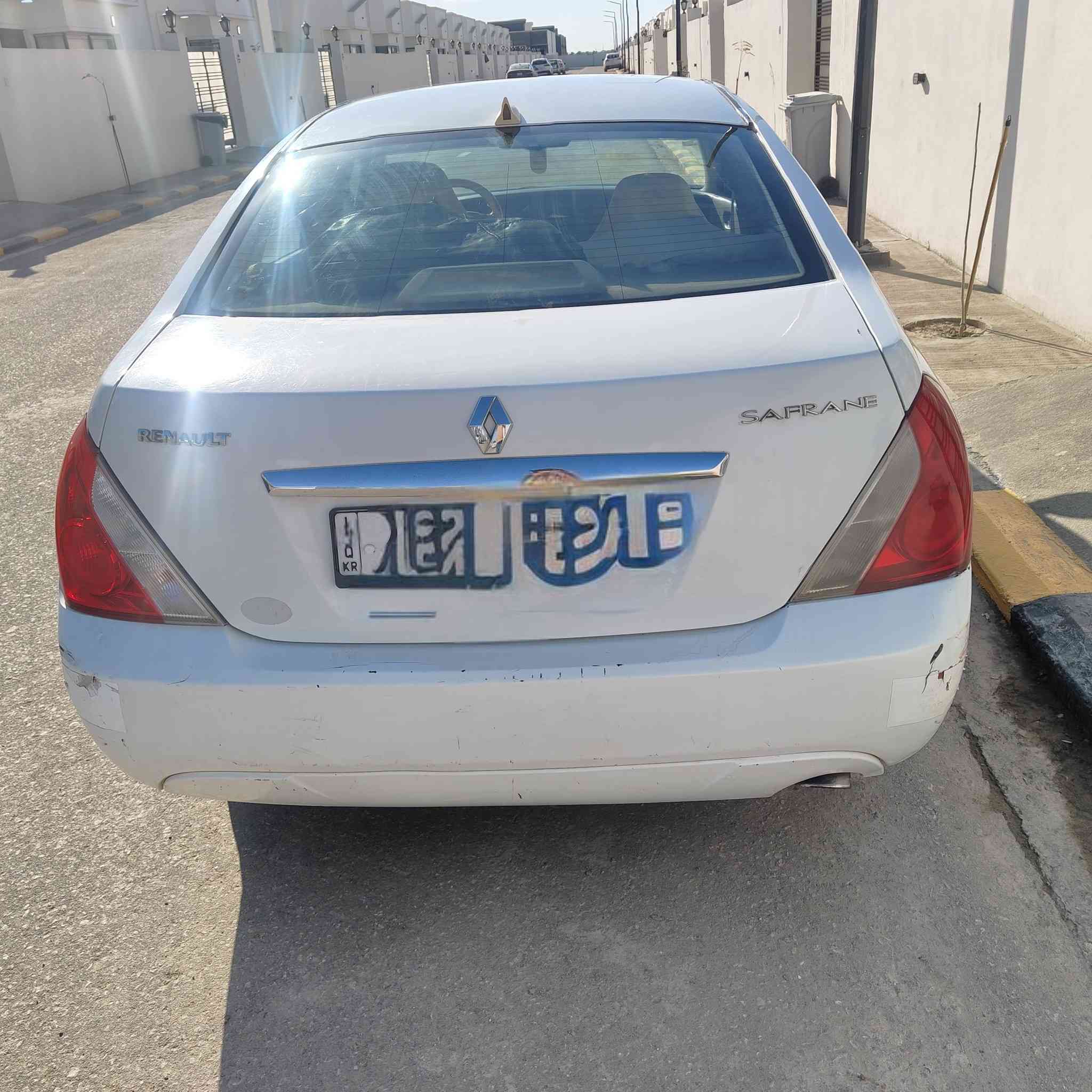 رينو سافران محرك 2000 لون ابيض بصمه رقم اربيل جديد سنويه 2030تدفئه تبريدالسعر103$
***********
