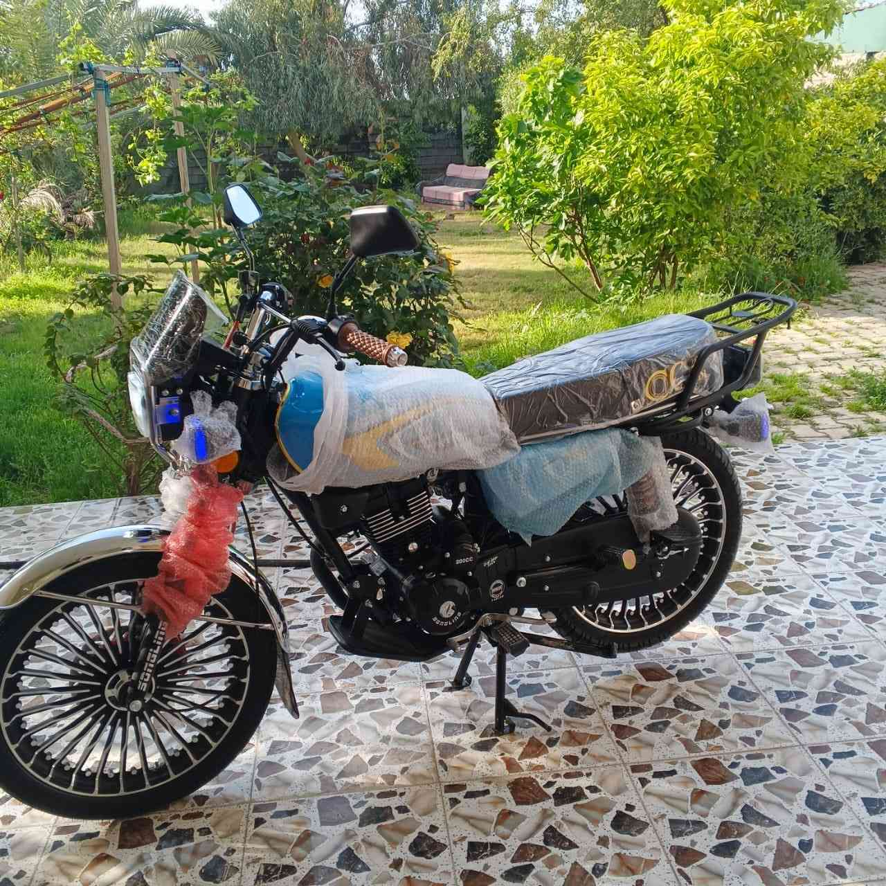 دراجه سيفان موديل26 دراجه بعدها زيرو اوراق كامله 
مكان ديالى الخالص 
سعر (مليون)وبيها مجال 
***********
