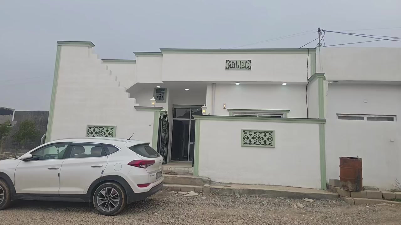 دار للبيع ١٠٠ متر مربع صفر حي بدر
قريب علي شاين ٤ فرع 
***********
