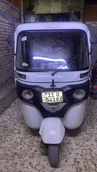 تكتك موديل 20 رقم وسنوية ب5,500 مكان بغداد حي الكوفة الي يم سوق العورة...