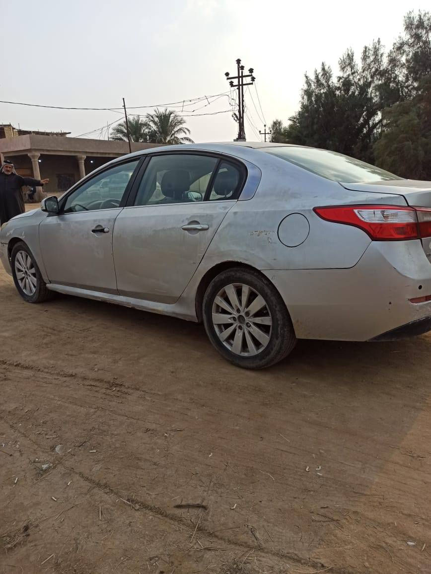 سلام عليكم رينو سافران 2012سياره رقم أربيل صوليه بس راعيها مقلق تلفونه السياره كير جديد محرك جديد بيه مشكله بل جويتر ما دوس بانزين الا اشيل راس متري ورجع ترجع طبيعيه مروس بدوات شعندك مروس بدوات علق وني رسلك مكان السياره ديوانيه *********** وني خادم الخاص مفتوح ورقمي مفتوح وتساب
