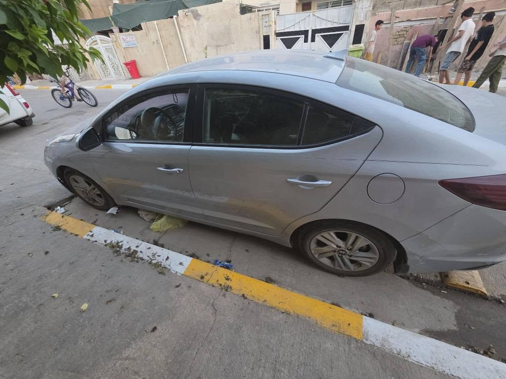 النترا  موديل 2020 وارد امريكي. حادثها باب سايق وجاملغ محرك وكير مكفولات   ماشية. 43 الف سيارة جديده ونظيف مكفولة من كلشي غير الي ذكرتهن بغداد, العراق


**إذا كنت صاحب هذا الإعلان وتريد حذفه لأي سبب، رجاءا أرسل رسالة إلى الدعم الفني**