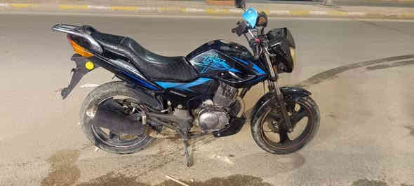 سلام عليكم دراجة دايوان محركها 200 ما مسجلة دراجة مناقصها شي تشغل وتطلع 
سعرها 700 وبيها مجال بسيط 
***********
