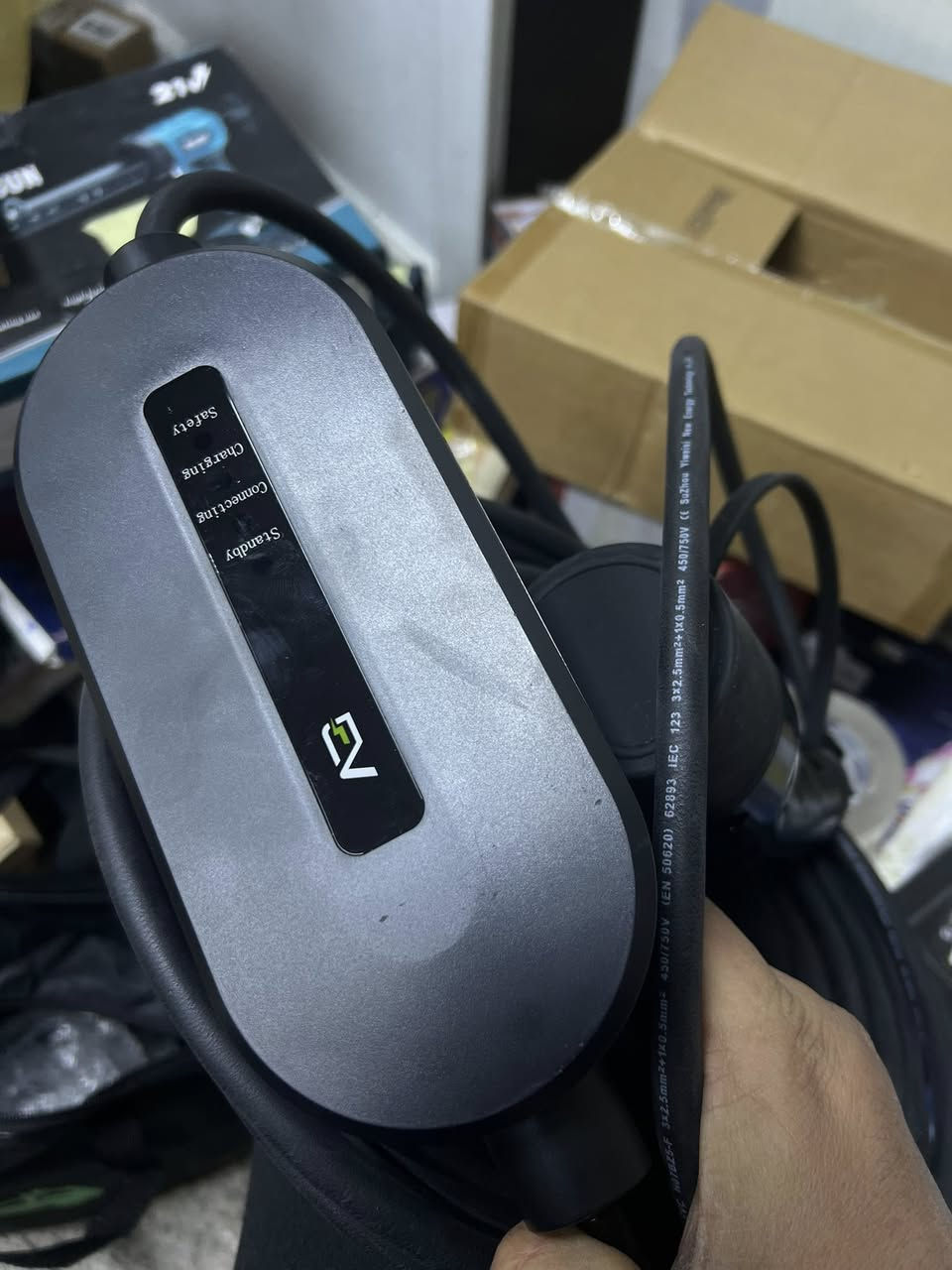 شاحن تسلا الطول 10متر 10Aجديدة غير مستعملة السعر 500$
***********
