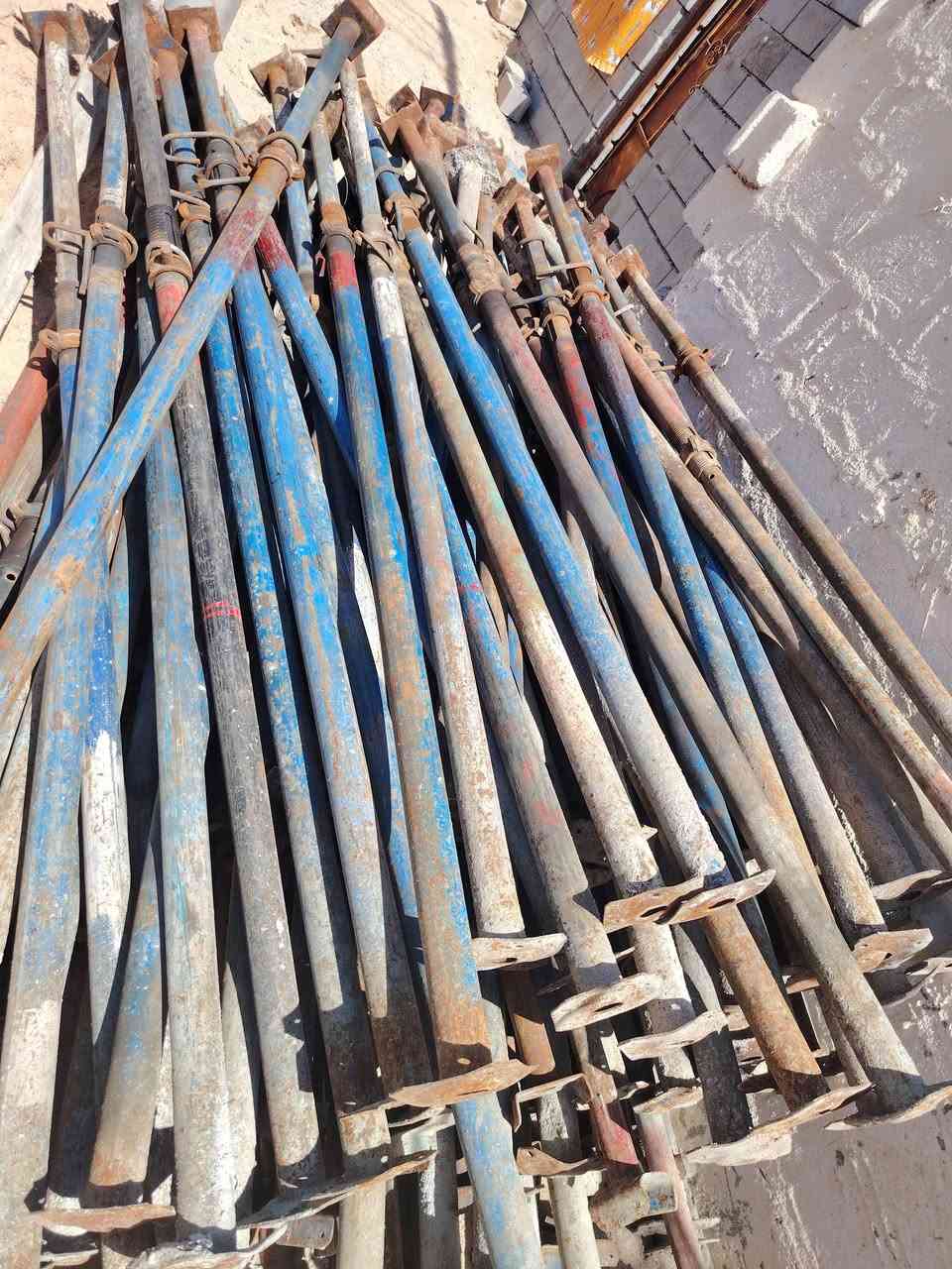 جكات ابو الحاضن وزن ثقيل سن خشن العدد 150
العنوان بصره للستفسار ***********
