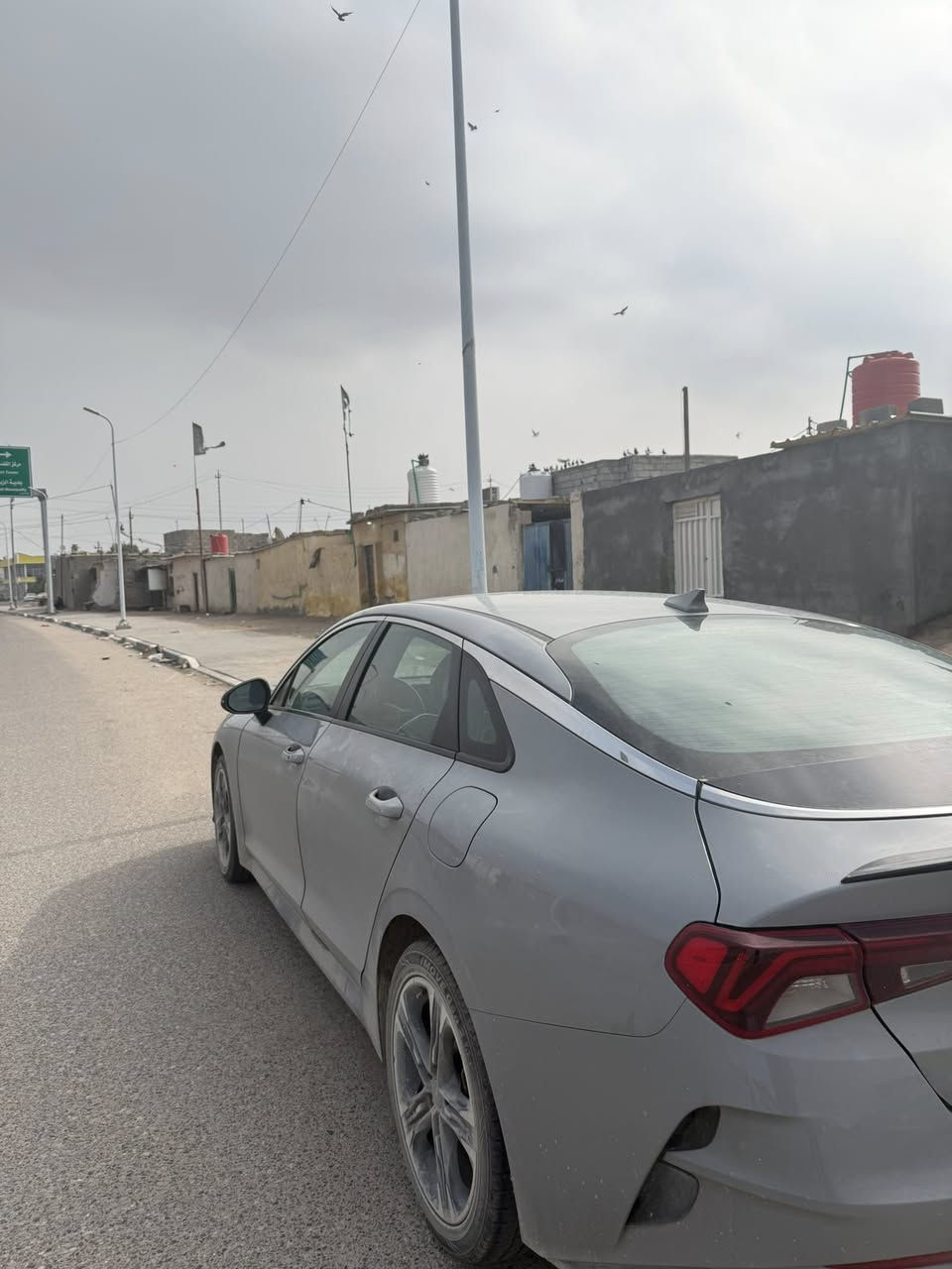 كي 5 موديل 2024 (جي تي لاين )وارد امريكي السياره نظيفة جدا جدا فول مواصفات ماعدا فتحة السقف اناره داخليه السياره مغلفه نايلون حراري من الداخل كشنات جلد وشامو السياره جاهزه ماناقصها اي شيء مكينة1600 تيربو رقم اربيل ب اسمي تريد تحويل تريد وكاله كيفك للبيع او لمراوس اي استفسار عندك لو ع واتساب لو ع شريحة على فيس مامتواجد نهائيا ***********
